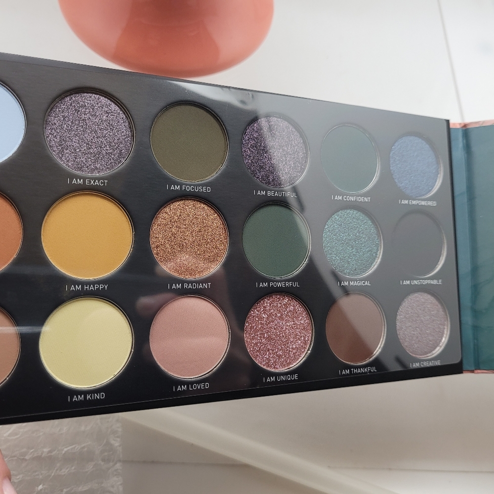 Morphe Ashley Strong Affirmation Magic Artist Palette - Picture 4 of 12